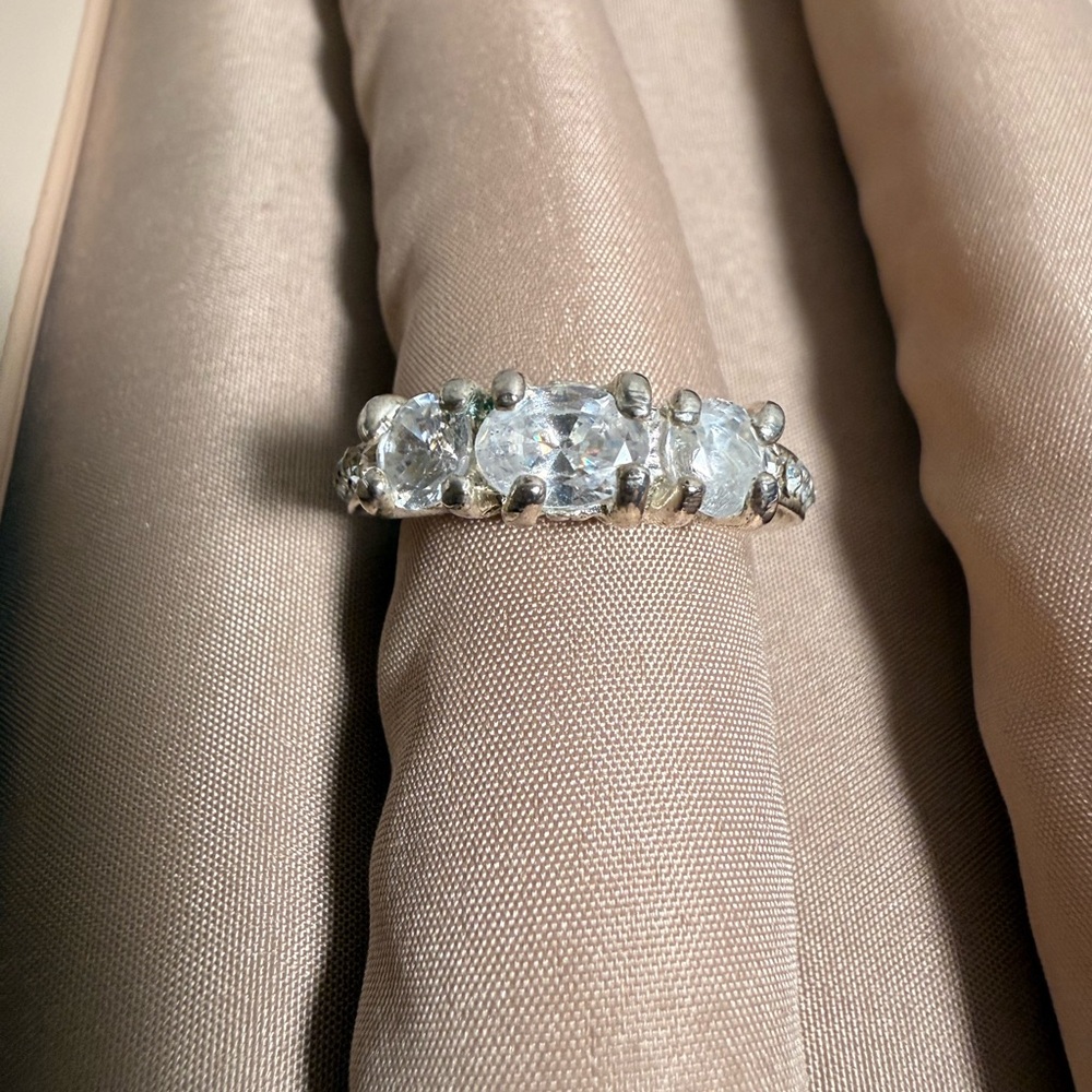 No Boundaries Elegant Silver Ring with Sparkling Stones